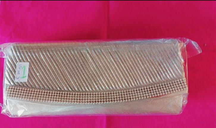 Zilveren Clutch met Strass & Kettingriem, Sieraden, Tassen en Uiterlijk, Tassen | Damestassen, Nieuw, Avondtasje, Ophalen of Verzenden