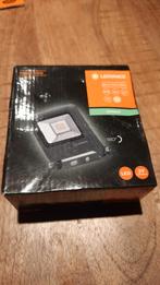 LEDVANCE Endura buitenlamp 10W LED Schijnwerper - Nieuw, Ophalen of Verzenden, Nieuw, Minder dan 50 watt, Lamp met armatuur