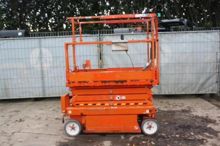 Skyjack SJ3219 7,8mtr hoogwerker schaarhoogwerker elektrisch, Zakelijke goederen, Machines en Bouw | Liften, Steigers en Ladders