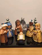 Janet Robson GOEBEL Hummel Kerstgroep porselein kerst, Verzamelen, Beelden en Beeldjes, Ophalen of Verzenden, Zo goed als nieuw