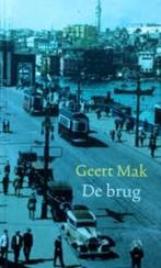 Geert Mak De brug hardcover boekje 0,89 vzk 3,65, Boeken, Ophalen of Verzenden, Zo goed als nieuw, 20e eeuw of later