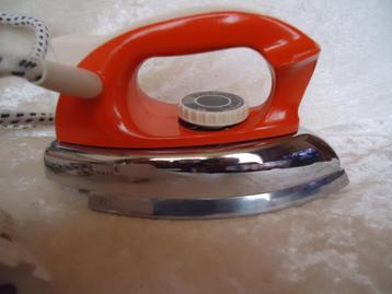 Vintage Reisstrijkijzer, jaren 70  ** Z.G.A.N. ** beschikbaar voor biedingen