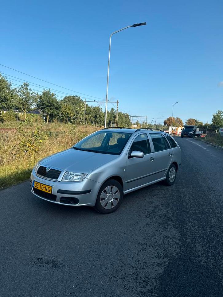 Skoda Fabia 1.4 Combi 55KW 2006 Grijs, Auto's, Skoda, Particulier, Benzine, C, Stationwagon, Handgeschakeld, Origineel Nederlands