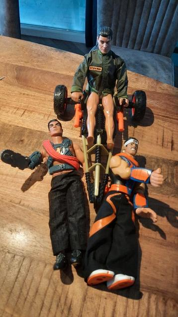 Action Man Set - 3 Figuren + Voertuig beschikbaar voor biedingen