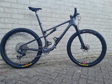 Full suspension Cervélo ZFS -5 mountainbike met top-wielen! beschikbaar voor biedingen