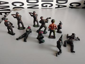 Tien tinnen soldaatjes  beschikbaar voor biedingen