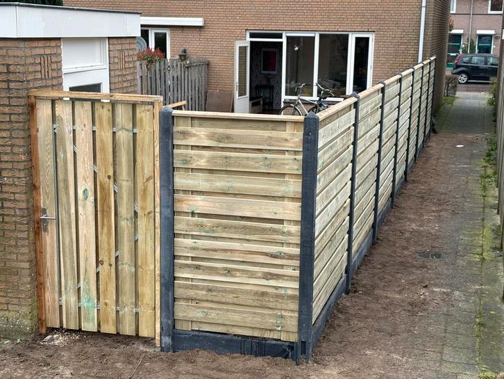 Grenen hout/beton schutting €105 per meter inclusief montage, Tuin en Terras, Schuttingen, Zo goed als nieuw, Hout, 1 tot 2 meter