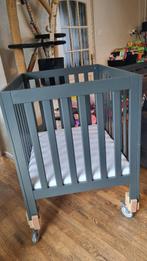 Box 80x100 warm grijs (inclusief matras en toebehoren), Kinderen en Baby's, Boxen, Ophalen, Zo goed als nieuw, Rechthoekig, In hoogte verstelbaar