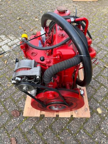 Zo goed als nieuwe Bukh DV29 2 cyl 29PK Scheepsdiesel beschikbaar voor biedingen
