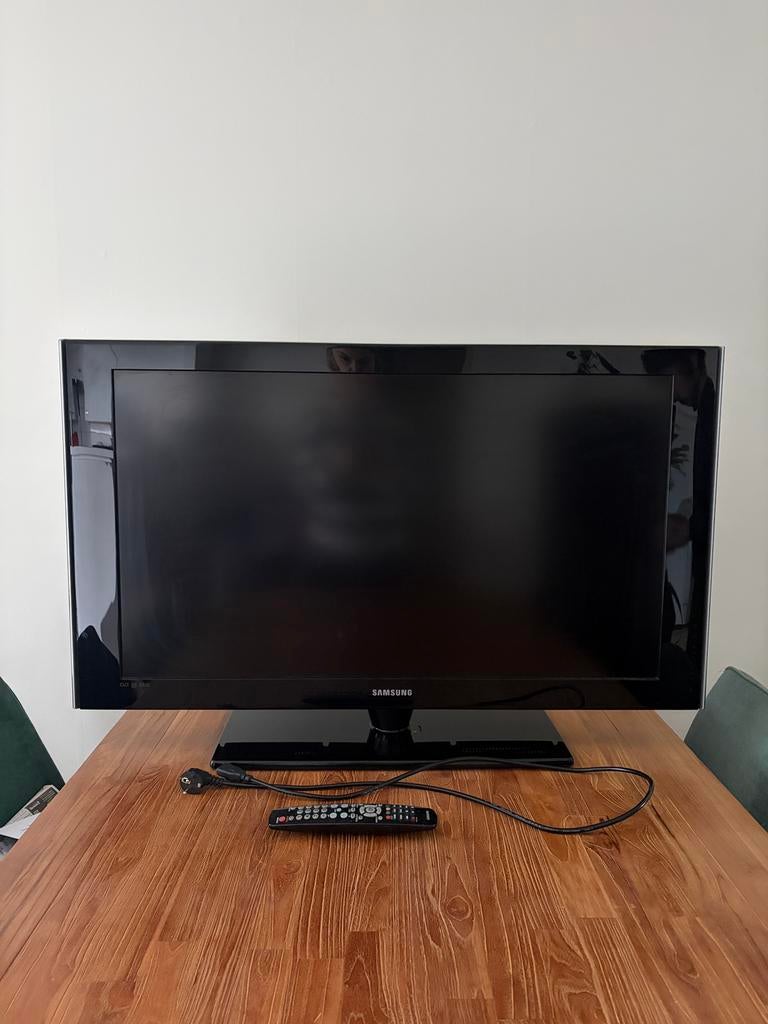 Samsung LCD Television 40”, Ophalen, Gebruikt, 50 Hz, LCD