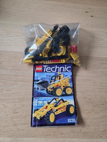 Lego technic front end loader 8235-1 beschikbaar voor biedingen
