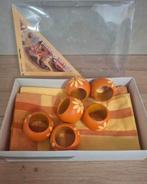 6 houten servet ringen en 6 servetten. Vintage., Ophalen of Verzenden, Nieuw