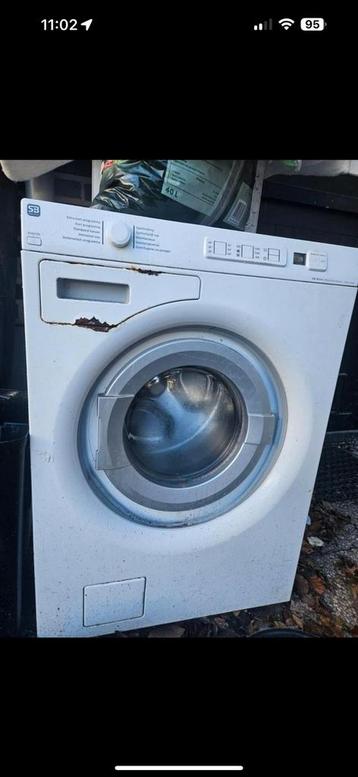Wasmachine beschikbaar voor biedingen