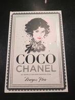 Megan Hess - Coco Chanel - hotel.chique, Ophalen of Verzenden, Zo goed als nieuw, Mode algemeen, Megan Hess