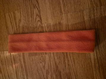Oranje fleeche hoofdband ***zgan***

 beschikbaar voor biedingen