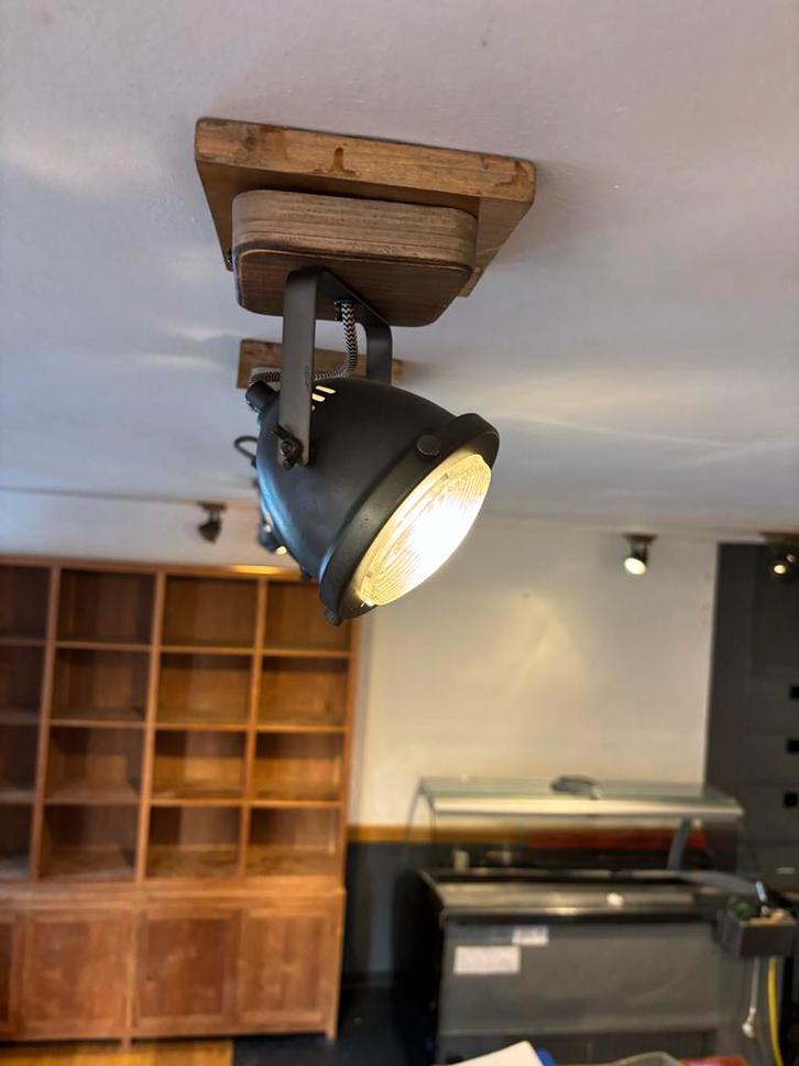 28 Stuks Spots - 2022, Huis en Inrichting, Lampen | Plafondlampen, Gebruikt, Metaal, Ophalen