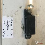 Audi 80 1.6 1991   Deur Greep Klink Linksvoor of Rechtsvoor, Auto-onderdelen, Ophalen of Verzenden, Gebruikt, Deur
