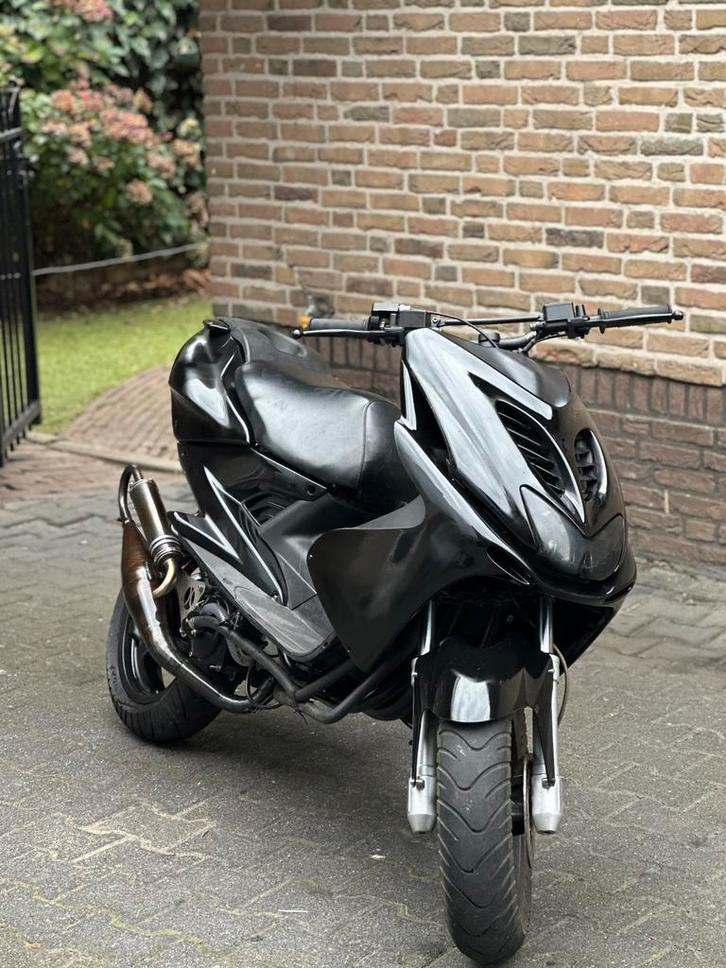 Yamaha Aerox 2011 – 70cc Stage6 MK2 Racing Setup, Fietsen en Brommers, Scooters | Yamaha, Zo goed als nieuw, Aerox, Maximaal 45 km/u