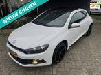 Volkswagen Scirocco 1.4 TSI Edition 160PK/NL/ECC/CRUIS/NAV/P, Auto's, Euro 5, Stof, Gebruikt, Zwart