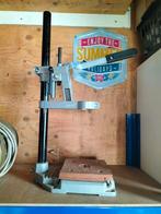 Houder met boormachine, Doe-het-zelf en Verbouw, Ophalen, Zo goed als nieuw, 600 watt of meer, Boormachine