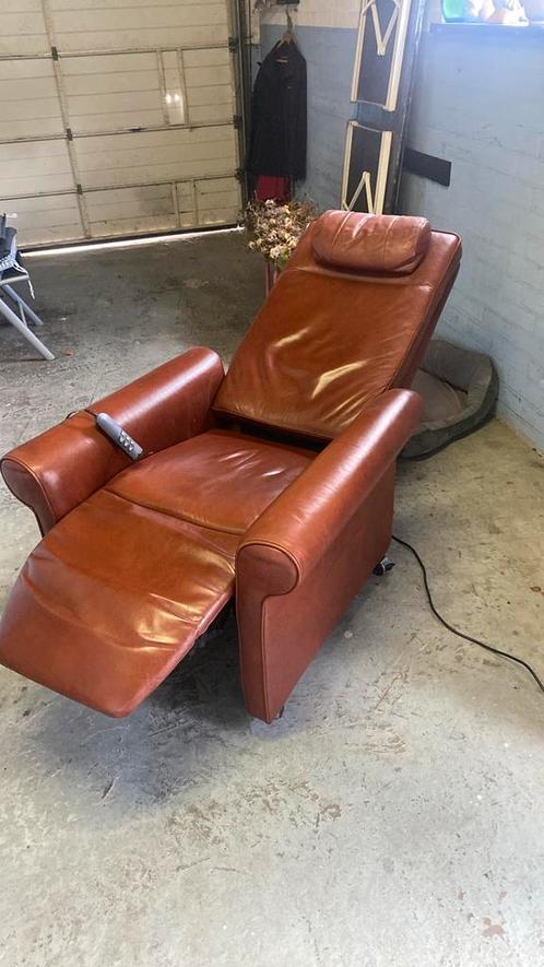 Verstelbare fauteuil kalfsleer roodbruin, Huis en Inrichting, Fauteuils, Gebruikt, 75 tot 100 cm, Ophalen