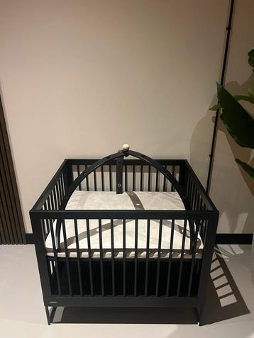 Kinderkamer Kidsmill Box Matras Babygym Frank Fisher zwart beschikbaar voor biedingen