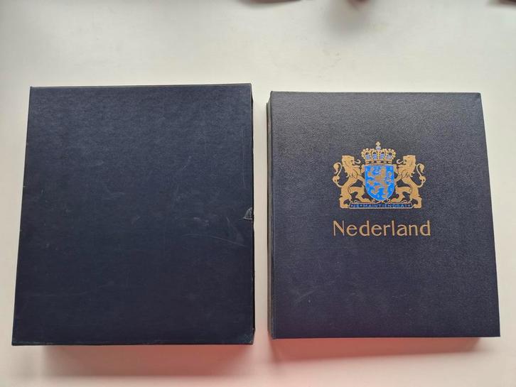 Handig DAVO album Nederland - Zwart, Postzegels en Munten, Postzegels | Toebehoren, Verzamelalbum, Ophalen of Verzenden