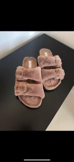 Fluffy sandalen *nieuw*, Kleding | Dames, Schoenen, Ophalen of Verzenden, Nieuw, Sandalen of Muiltjes