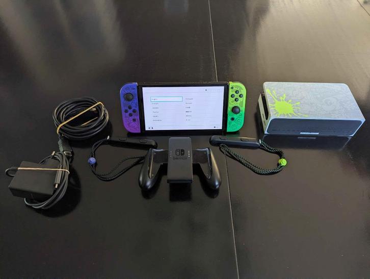 Nintendo Switch OLED - Splatoon 3 Editie, Spelcomputers en Games, Spelcomputers | Nintendo Switch, Zo goed als nieuw, Switch OLED