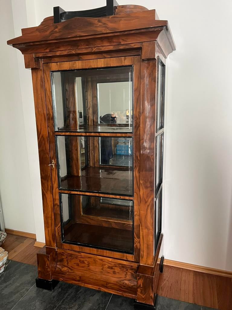 Vitrinekast met spiegels, Huis en Inrichting, Kasten | Vitrinekasten, Ophalen, 50 tot 100 cm, Zo goed als nieuw, 150 tot 200 cm