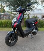 Niu MQI+ Plus Sport 25km/u Zwart 2025, Elektrisch, Zo goed als nieuw, Ophalen, Overige merken