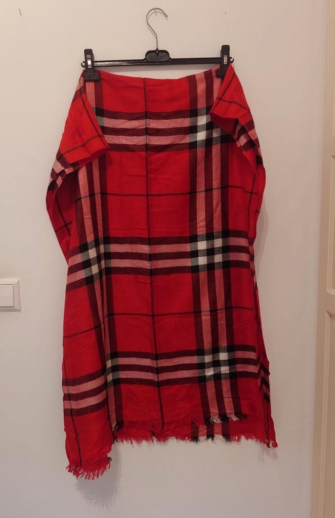 Burberry dames sjaal geruit rood, Kleding | Dames, Mutsen, Sjaals en Handschoenen, Zo goed als nieuw, Sjaal, Ophalen of Verzenden