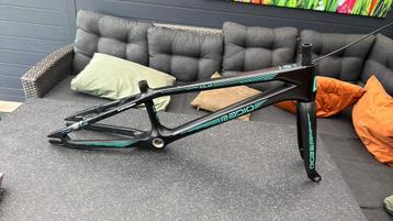 Carbon radio race bmx frame pro xl en carbon vork ( meybo ) beschikbaar voor biedingen