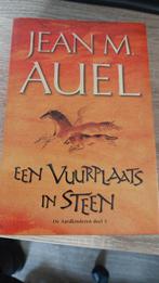 J.M. Auel - 5 Een vuurplaats in steen, Boeken, Gelezen, J.M. Auel, Ophalen of Verzenden, Nederland