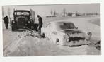 Persfoto auto in sneeuw vrachwagen Scania Vabis Schoenmakers, Verzamelen, Gebruikt, Verzenden, Foto, 1940 tot 1960