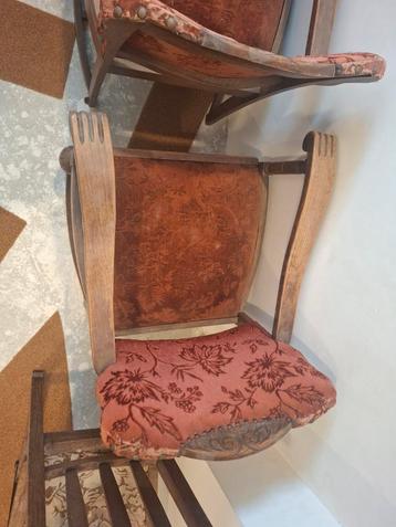 Antieke stoelen, op te knappen.  beschikbaar voor biedingen