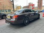 Mercedes-Benz E-klasse 300 AMG Widescreen Distronic Schuifda, Auto's, Mercedes-Benz, Automaat, Gebruikt, Euro 6, 4 cilinders