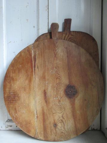 ~ grote oude ronde broodplank, bricbracbrocante ~ beschikbaar voor biedingen