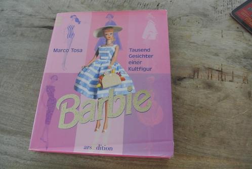 Barbie Boek Tausend Gesichter eine Kultfigur / nr 469, Verzamelen, Poppen, Gebruikt, Overige typen, Ophalen of Verzenden
