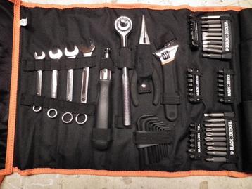 gereedschap tas Black en Decker gevuld beschikbaar voor biedingen