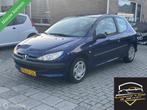 Peugeot 206 1.4 Gentry inruilkoopje ! met lange apk, Voorwielaandrijving, 4 cilinders, Elektrische ramen, Blauw