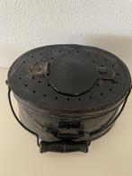 Antiek zwart ijzeren pierenbakje, Antiek en Kunst, Ophalen of Verzenden, Overige materialen