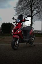 Piaggio Zip, Fietsen en Brommers, Scooters | Piaggio, Ophalen, Gebruikt, Benzine, Zip