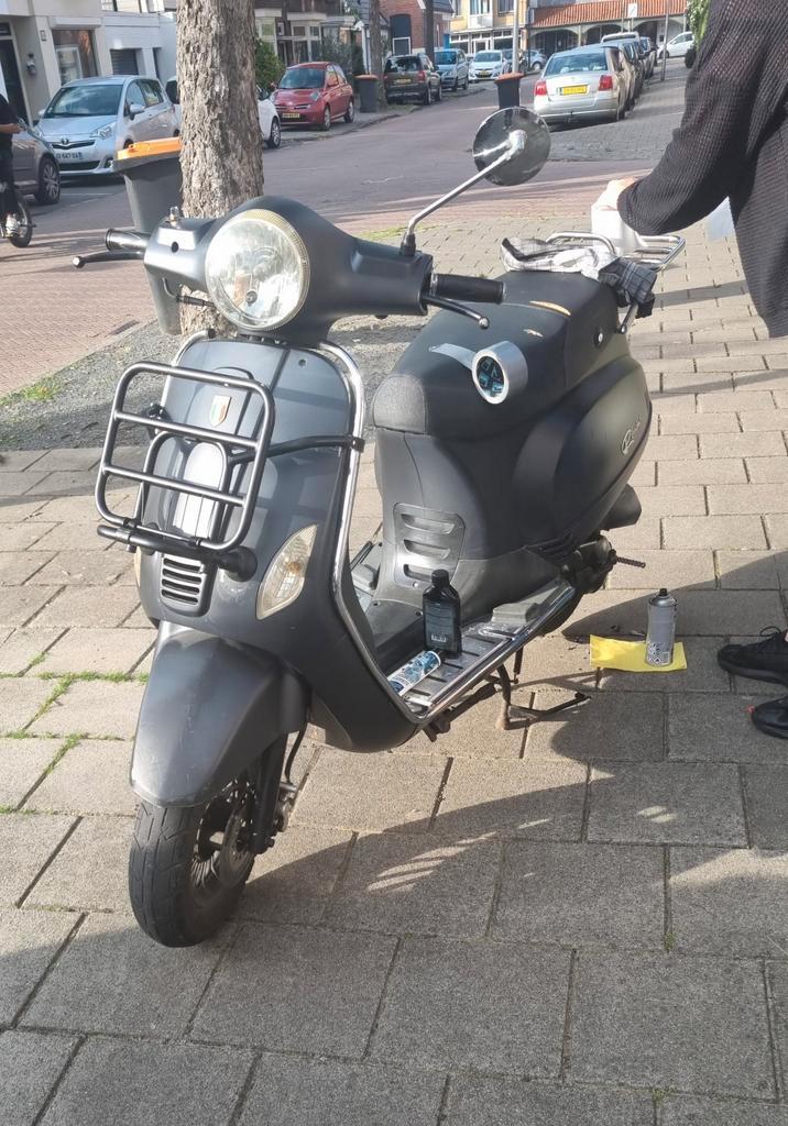 50cc scooter 4t, Fietsen en Brommers, Scooters | Overige merken, Gebruikt, Benzine, Ophalen of Verzenden