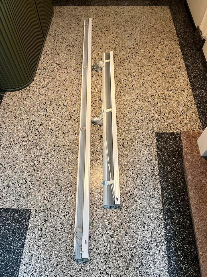 2 luxaflex, goede staat, Huis en Inrichting, Stoffering | Gordijnen en Lamellen, Gebruikt, 200 cm of meer, 200 cm of meer, Wit