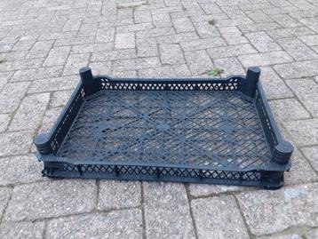 Plastic kunststof krat kratten bak stapelbaar stapelbak beschikbaar voor biedingen