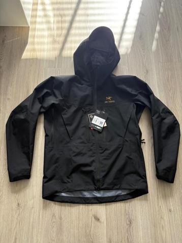 Arc'teryx Beta Hardshell Jassen - Oranje & Zwart beschikbaar voor biedingen