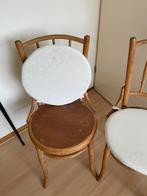 2 leuke vintage houten stoeltjes, Huis en Inrichting, Stoelen, Ophalen, Gebruikt, Twee, Bruin