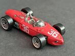 Ferrari 156 f1 Sharknose 1:64 3inch Hotwheels Pol, Hobby en Vrije tijd, Modelauto's | Overige schalen, Ophalen of Verzenden