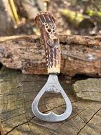 Flesopener vintage - met hert afbeelding, Ophalen of Verzenden, Zo goed als nieuw, Flesopener, Overige merken